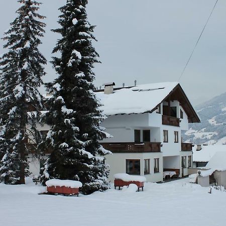 Gastehaus Treichl Otel Fügen Dış mekan fotoğraf
