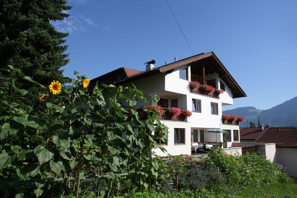 Gastehaus Treichl Otel Fügen Dış mekan fotoğraf