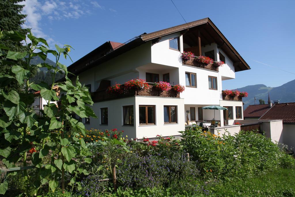 Gastehaus Treichl Otel Fügen Dış mekan fotoğraf