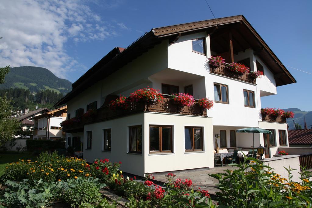 Gastehaus Treichl Otel Fügen Dış mekan fotoğraf